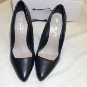 Aldo Cirrito black wedge